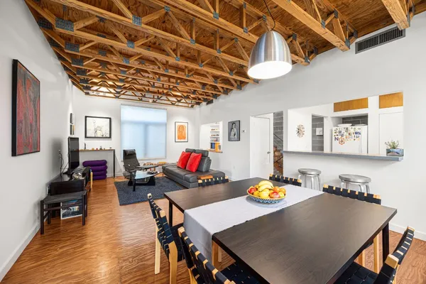 $735,000 | 5811 Rose Street, Houston, TX 77007