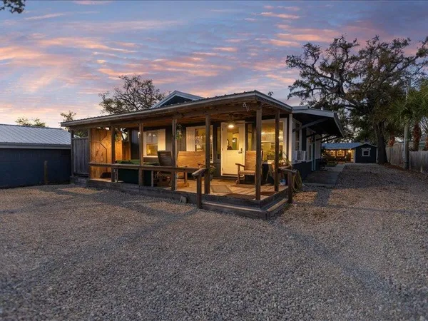 $695,000 | 603 Riverside Drive, Steinhatchee, FL 32359