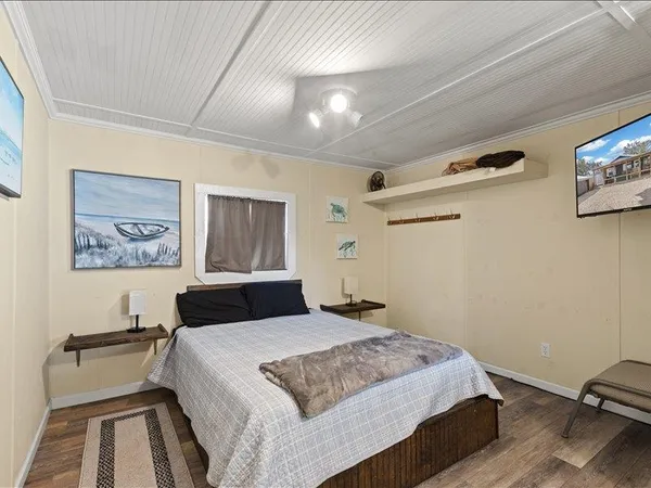 $695,000 | 603 Riverside Drive, Steinhatchee, FL 32359