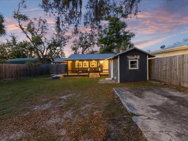 $695,000 | 603 Riverside Drive, Steinhatchee, FL 32359