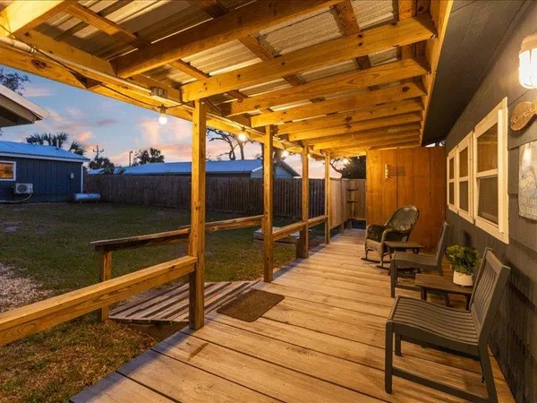 $695,000 | 603 Riverside Drive, Steinhatchee, FL 32359