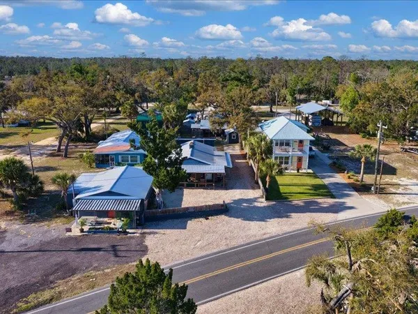 $695,000 | 603 Riverside Drive, Steinhatchee, FL 32359