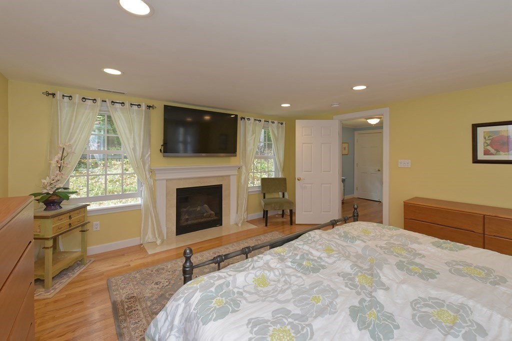 6 Rice Spring Lane Wayland, MA 01778 - Photo 19 of 42 Gallery Image 19