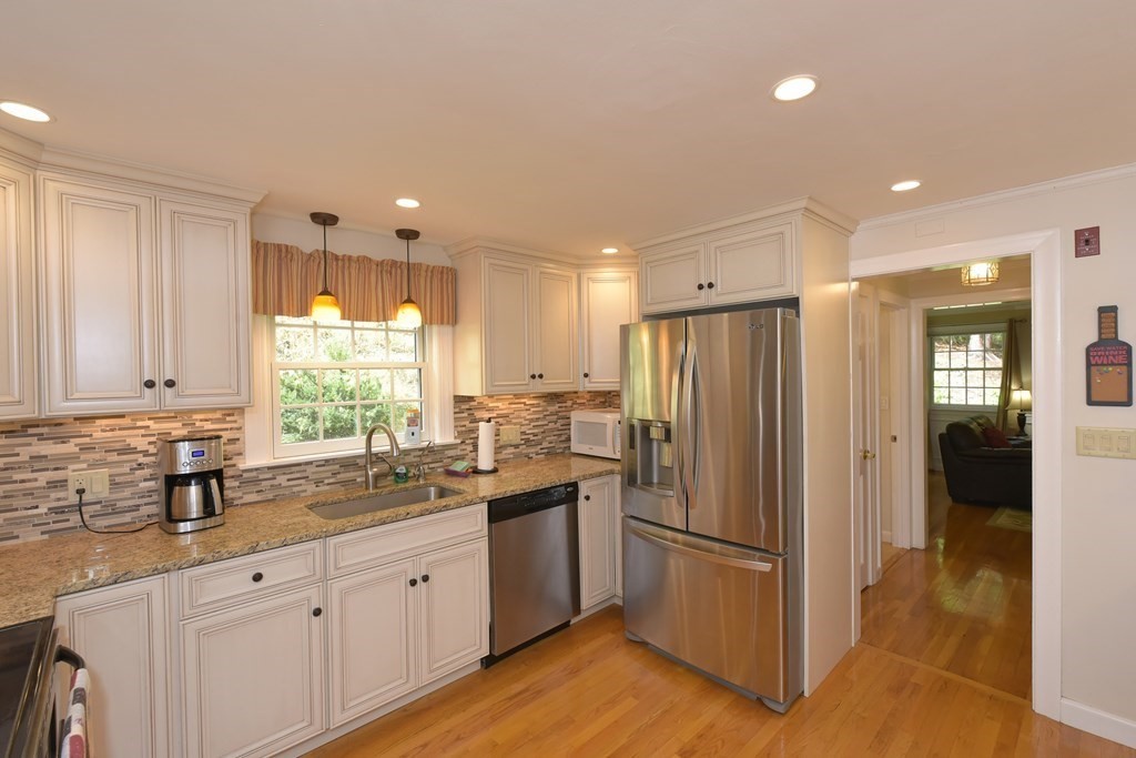 6 Rice Spring Lane Wayland, MA 01778 - Photo 6 of 42 Gallery Image 6