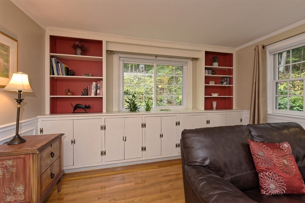 6 Rice Spring Lane Wayland, MA 01778 - Photo 9 of 42 Gallery Image 9