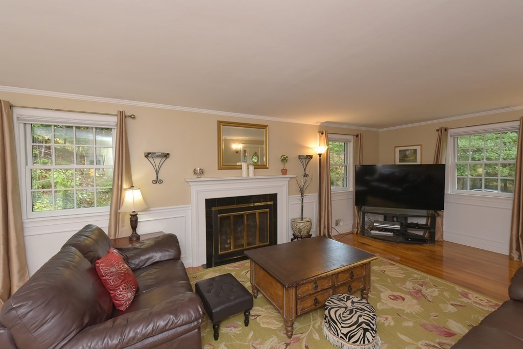 6 Rice Spring Lane Wayland, MA 01778 - Photo 10 of 42 Gallery Image 10