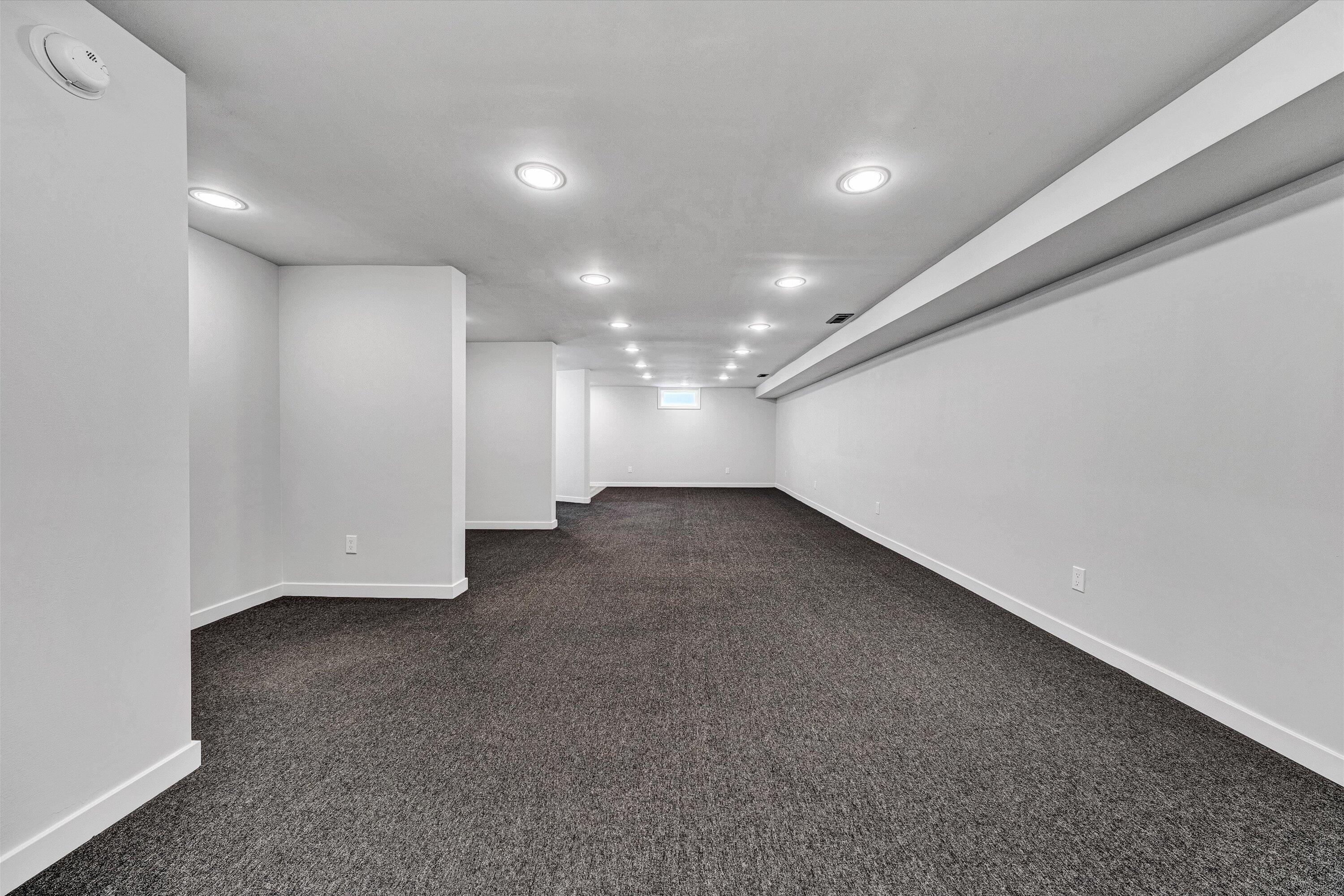 5216 Sugar Loaf Mountain Road Roanoke, VA 24018 - Photo 19 of 41 19-SGM-04950