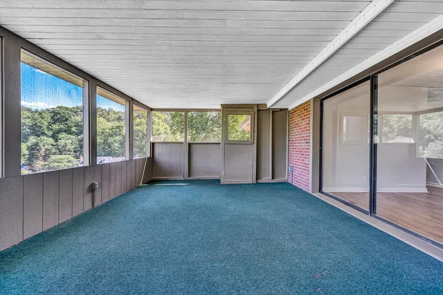 $2,400 | 5216 Sugar Loaf Mountain Road, Roanoke, VA 24018