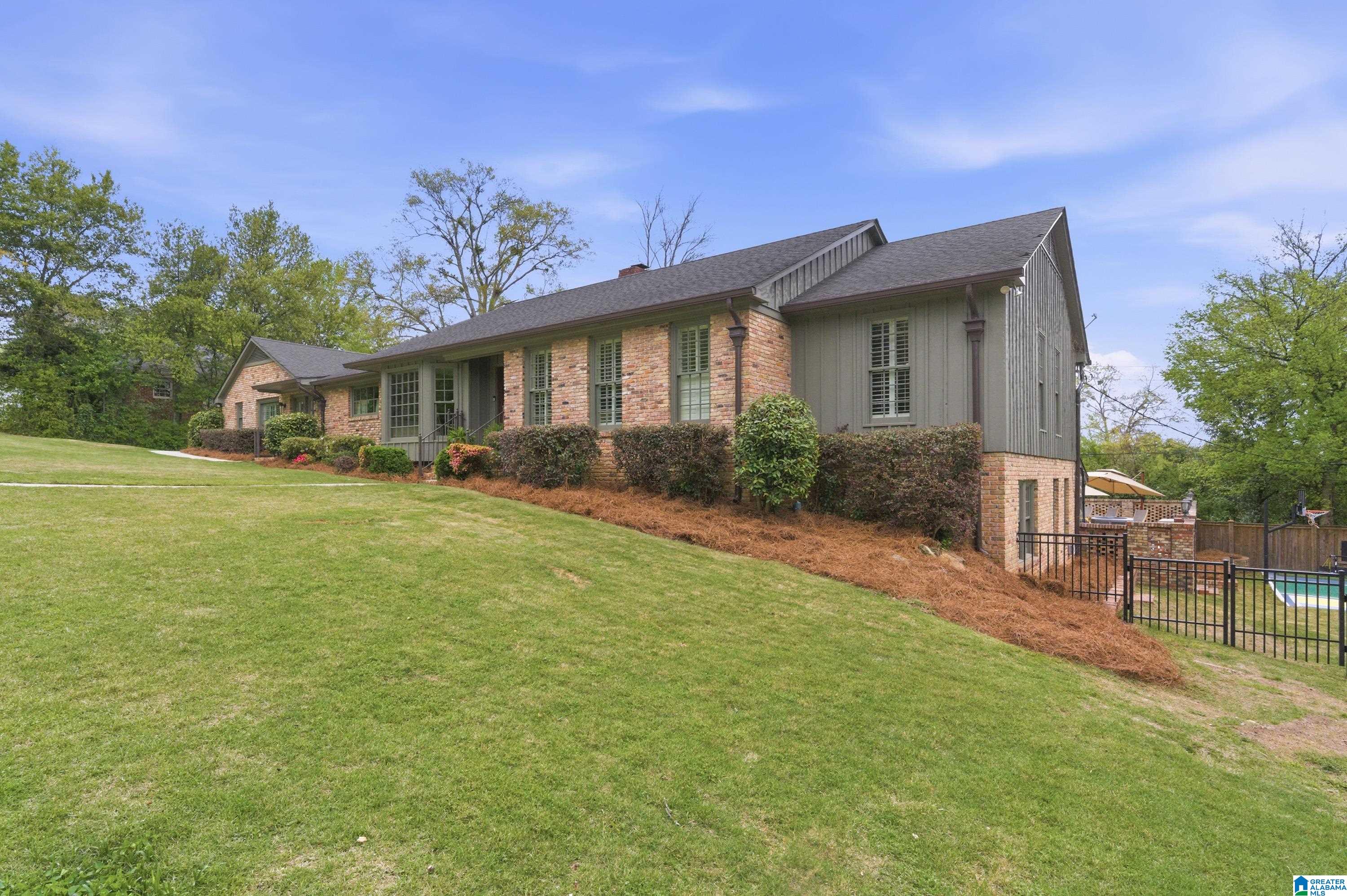 3601 Crestbrook Road Birmingham, AL 35223 - Photo 3 of 57