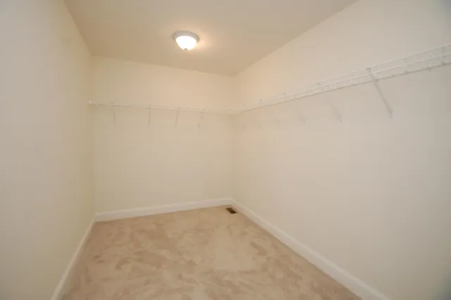 $610,000 | 21 A Griffin Road, Hudson, NH 03051