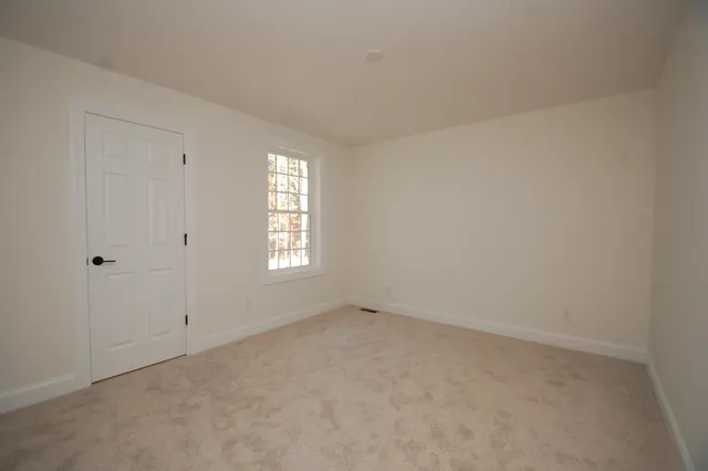 $610,000 | 21 A Griffin Road, Hudson, NH 03051