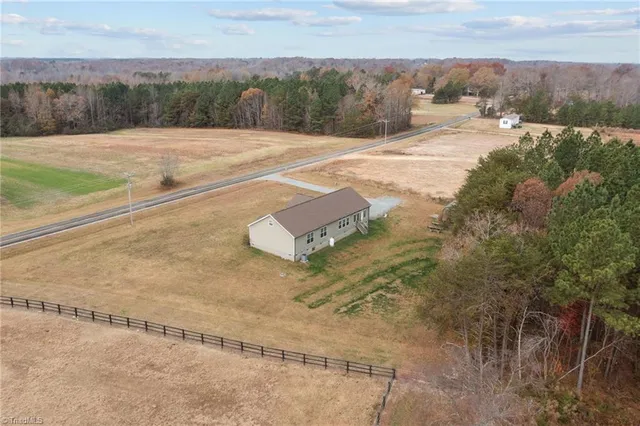 $395,500 | 5455 Byrd Road, Burlington, NC 27217