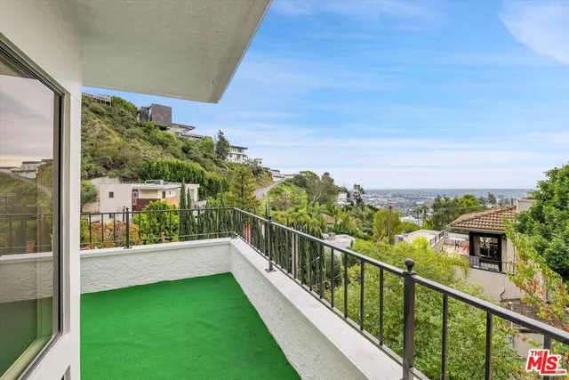 $9,995 | 1713 Queens Court, Los Angeles, CA 90069