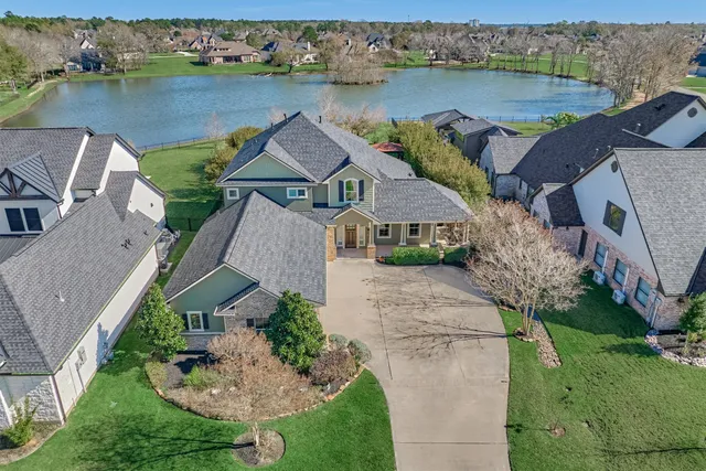 $759,000 | 18904 West Grand Pine Circle, Montgomery, TX 77356