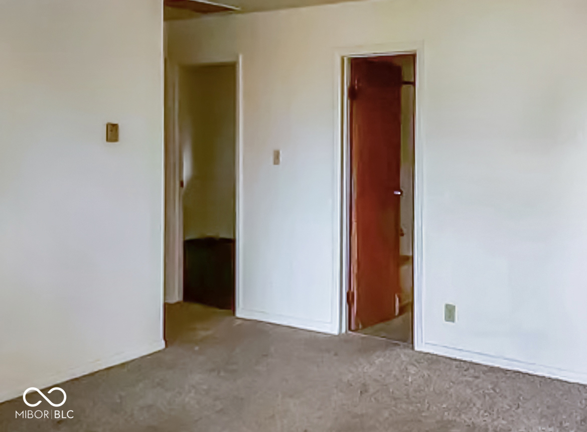 4255 Cossell Road Indianapolis, IN 46222 - Photo 3 of 5 Gallery Image 3