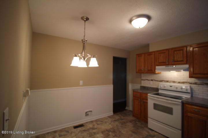 5103 Terry Road Louisville, KY 40216 - Photo 10 of 25 IMG_7328