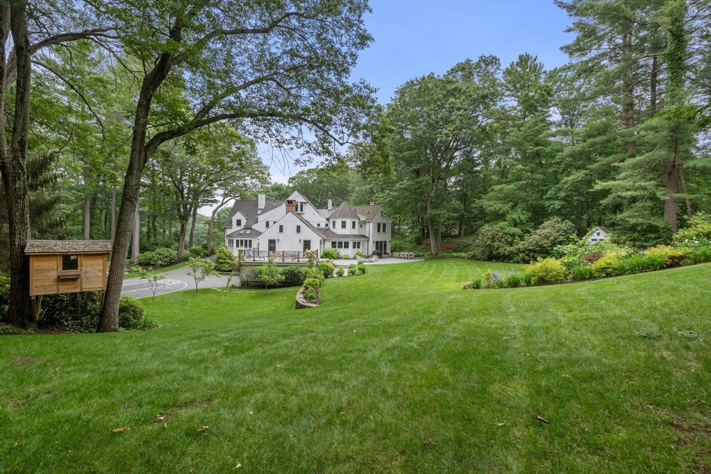 153 Ridgeway Road Weston, MA 02493 - Photo 41 of 42 Gallery Image 41