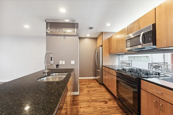 $2,200 | 6947 Ardmore Street, Houston, TX 77054
