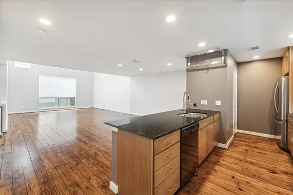 $2,200 | 6947 Ardmore Street, Houston, TX 77054