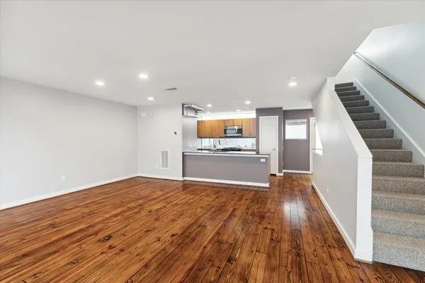 $2,200 | 6947 Ardmore Street, Houston, TX 77054