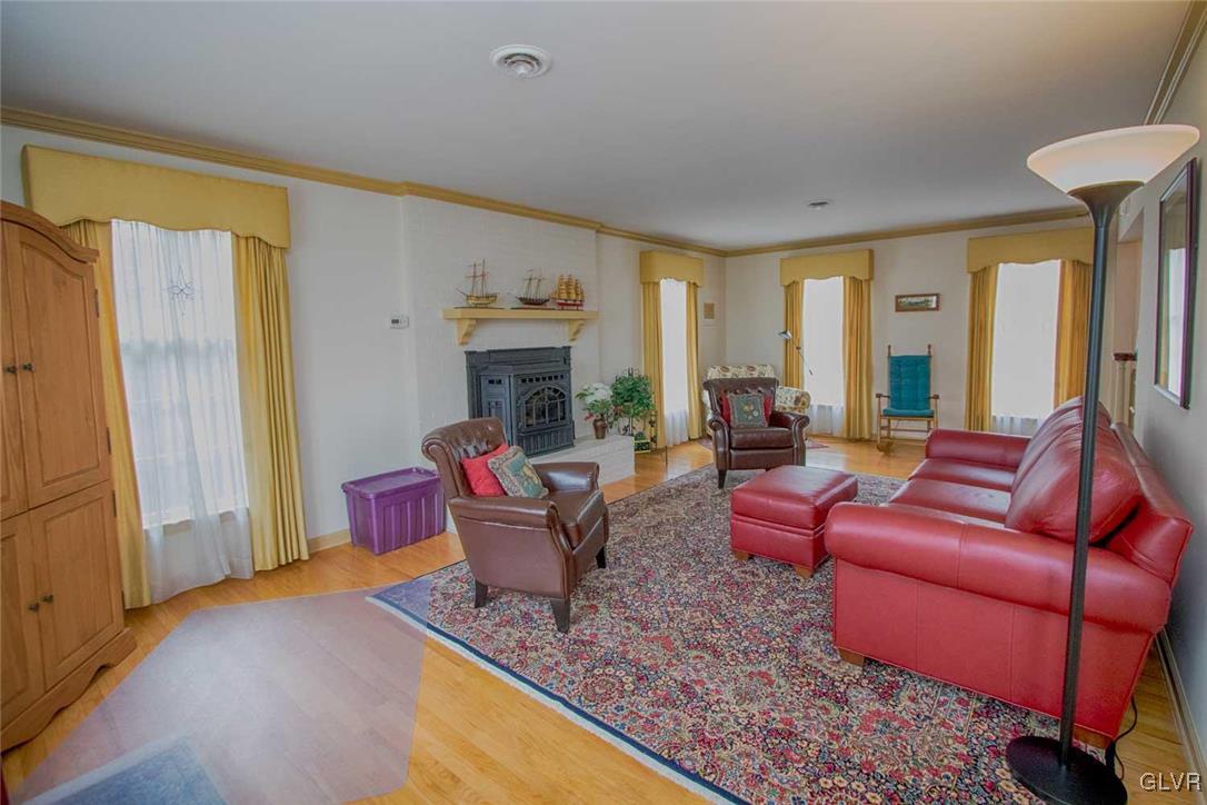 3858 Manchester Road Allentown, PA 18104 - Photo 5 of 19 Gallery Image 5