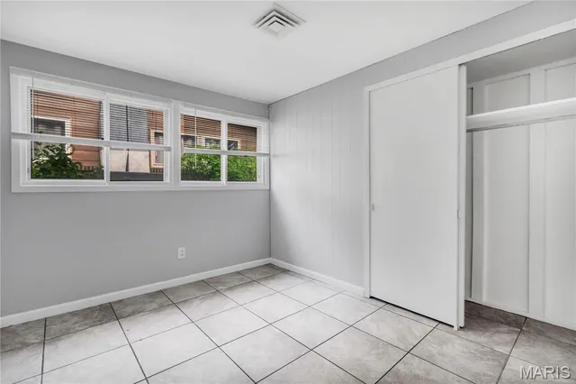 $177,000 | 2340 St Catherine Street, Florissant, MO 63033