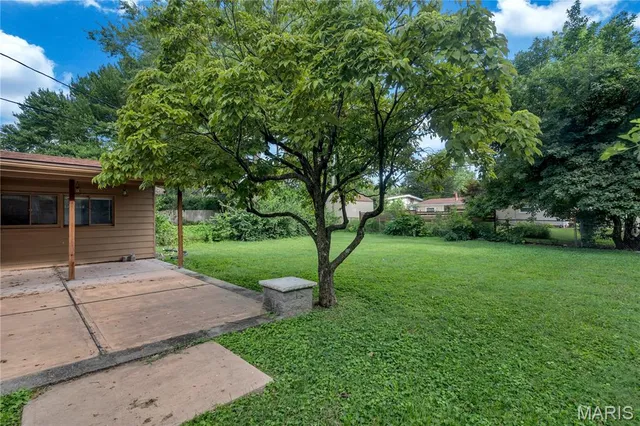 $177,000 | 2340 St Catherine Street, Florissant, MO 63033