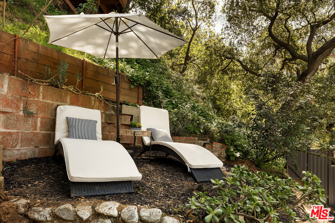 2020 Rosilla Place Los Angeles, CA 90046 - Photo 19 of 29