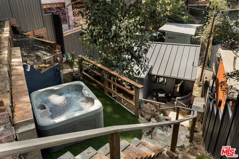 $999,000 | 2020 Rosilla Place, Los Angeles, CA 90046