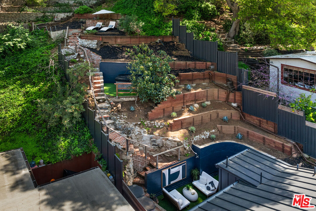 2020 Rosilla Place Los Angeles, CA 90046 - Photo 22 of 29