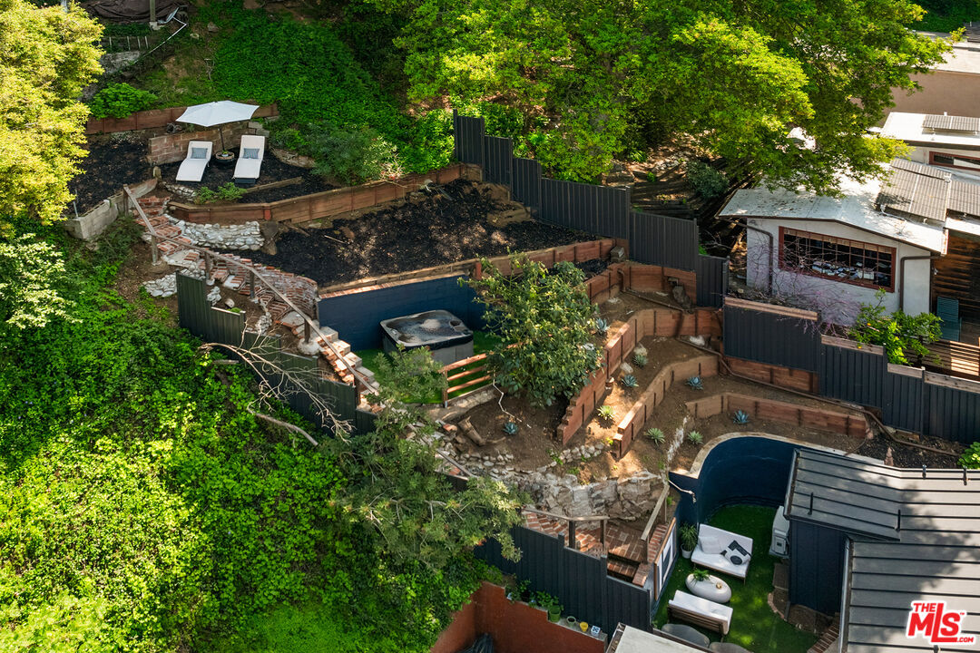 2020 Rosilla Place Los Angeles, CA 90046 - Photo 26 of 29