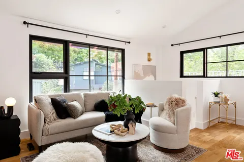 $999,000 | 2020 Rosilla Place, Los Angeles, CA 90046