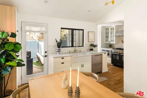 $999,000 | 2020 Rosilla Place, Los Angeles, CA 90046