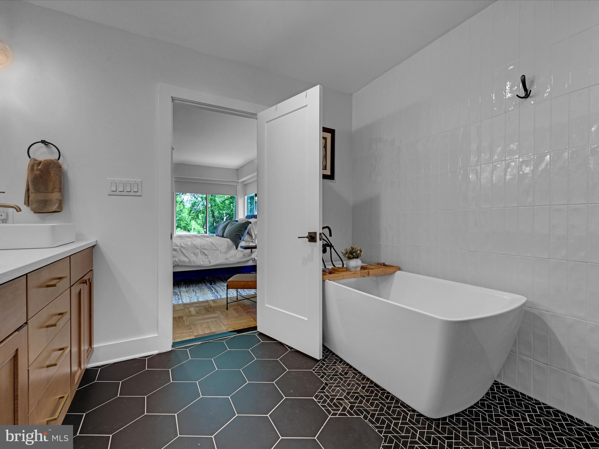 265 Tomkenn Road Wynnewood, PA 19096 - Photo 23 of 35 Primary Bathroom