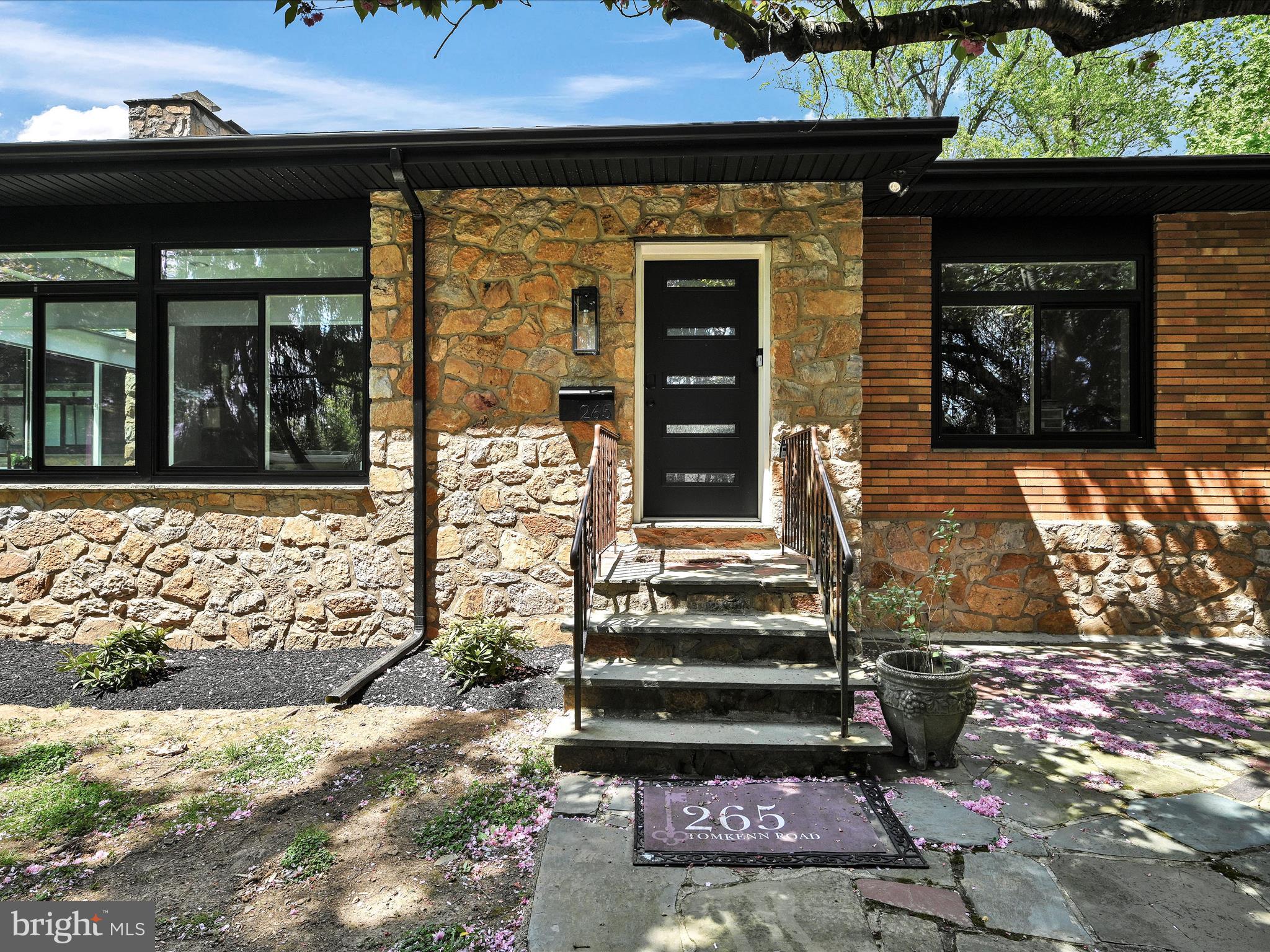 265 Tomkenn Road Wynnewood, PA 19096 - Photo 4 of 35 Front entrance