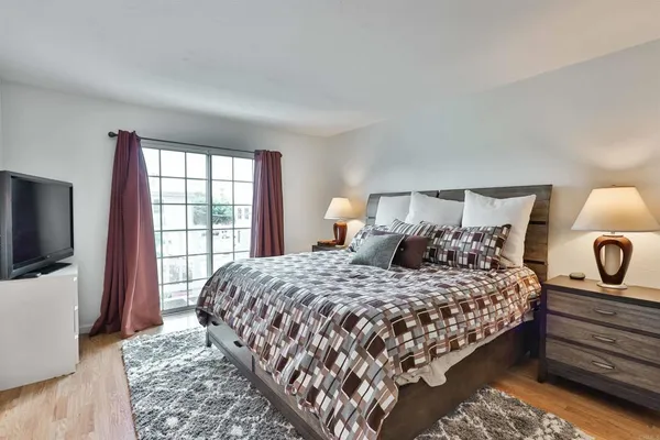 $5,500 | 850 C Avenue, Unit 4, Coronado, CA 92118