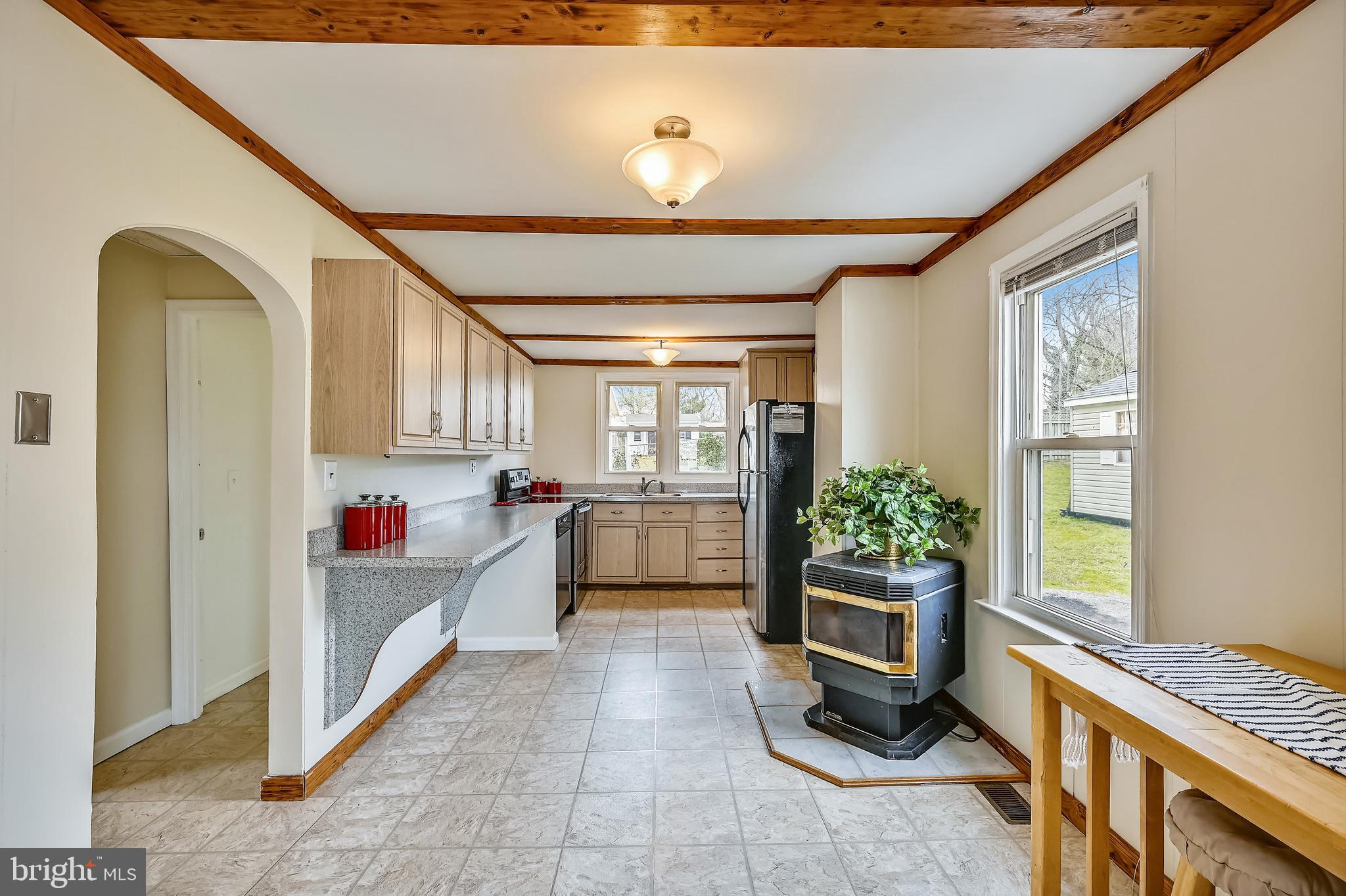 203 Bar Harbor Road Pasadena, MD 21122 - Photo 3 of 38 View to kitchen from dining area