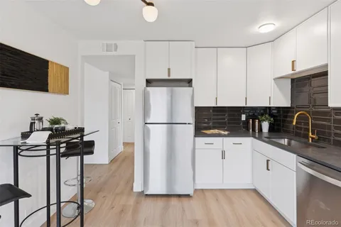$595,000 | 1464 West Lake Avenue, Littleton, CO 80120