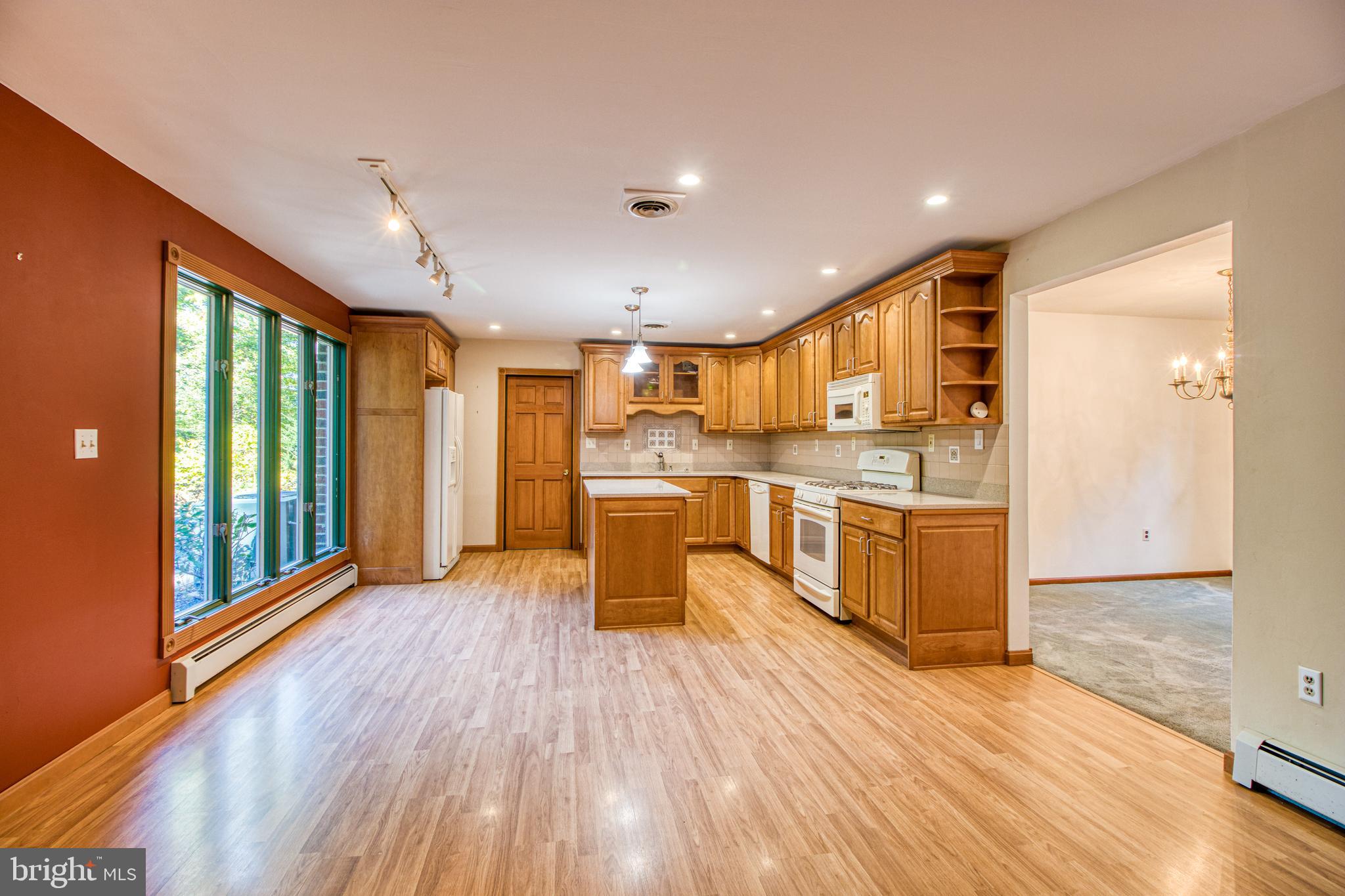 340 West Knowlton Road Media, PA 19063 - Photo 14 of 35 Kitchen