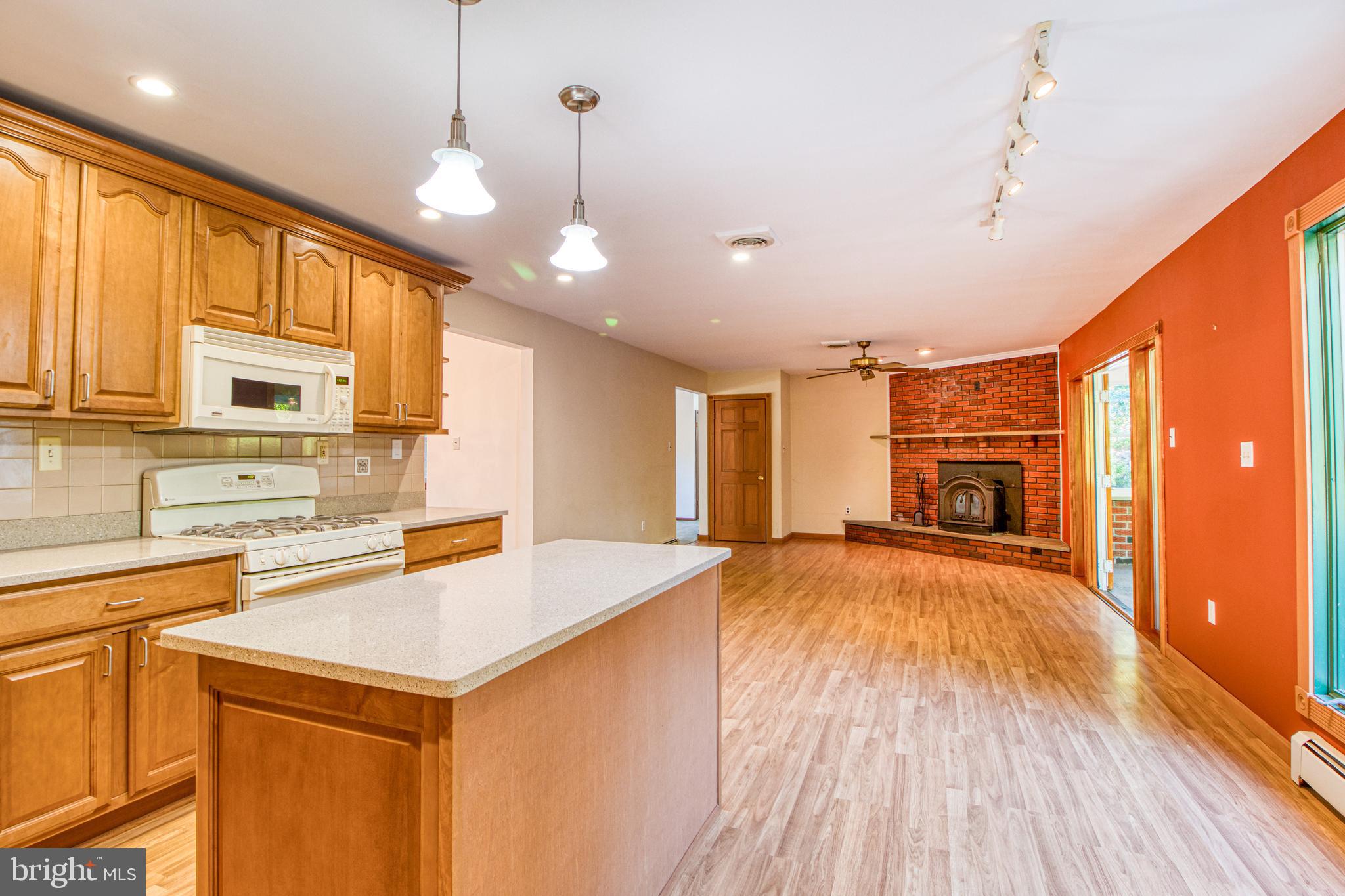 340 West Knowlton Road Media, PA 19063 - Photo 16 of 35 Kitchen