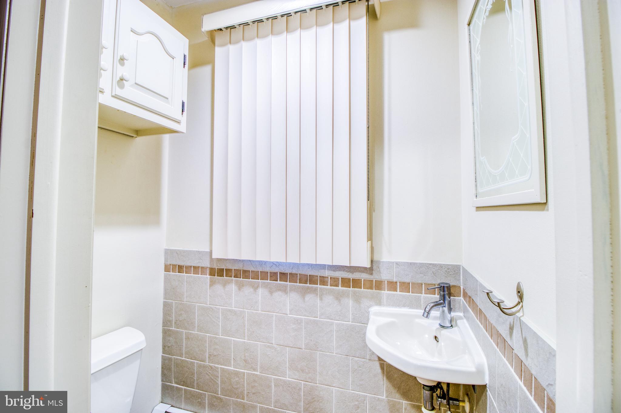 340 West Knowlton Road Media, PA 19063 - Photo 23 of 35 Half Bath