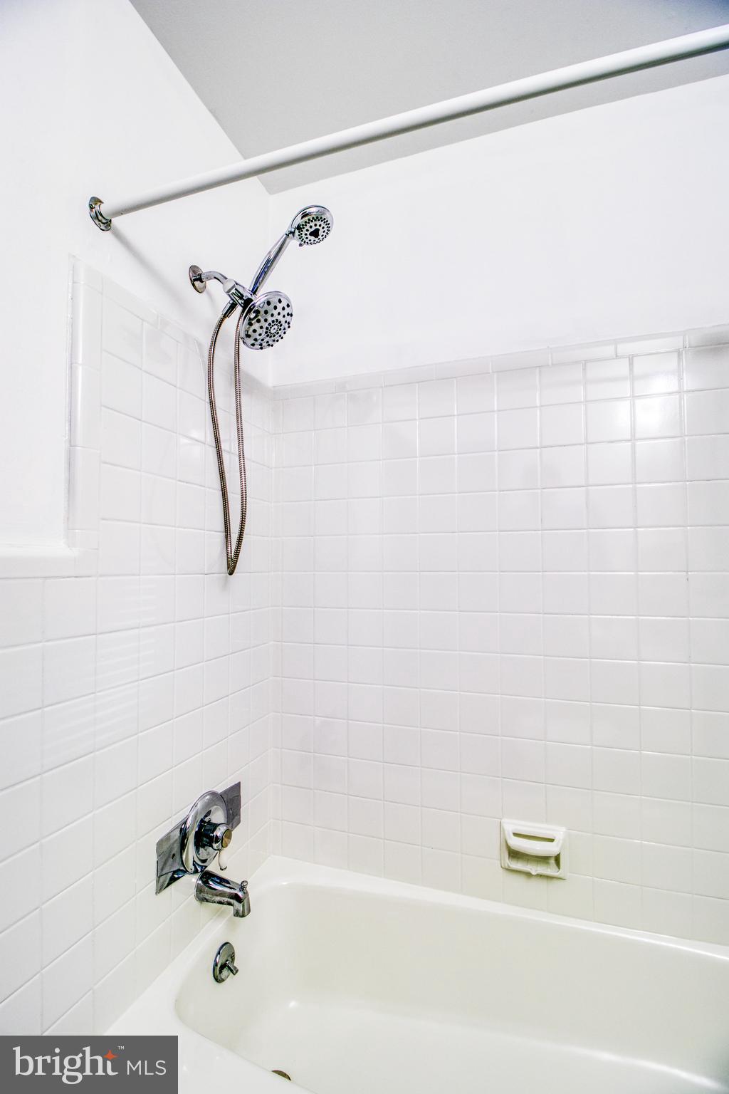 340 West Knowlton Road Media, PA 19063 - Photo 27 of 35 Full Bath 1