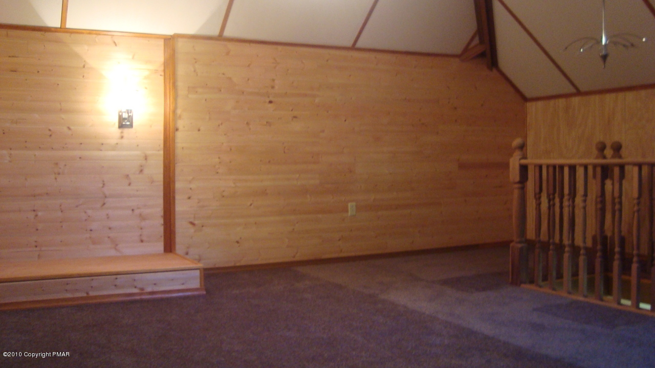 10112 Swiftwater Road Mount Pocono, PA 18344 - Photo 11 of 17 Office/Exercise Room - Loft entry Master