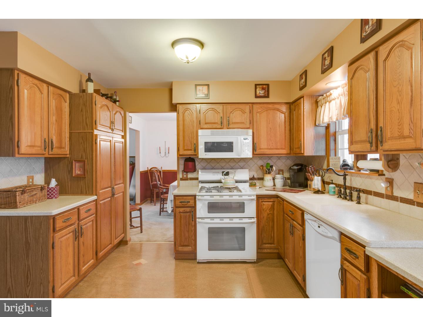 85 Miry Brook Road Hamilton, NJ 08690 - Photo 9 of 25 Gallery Image 9