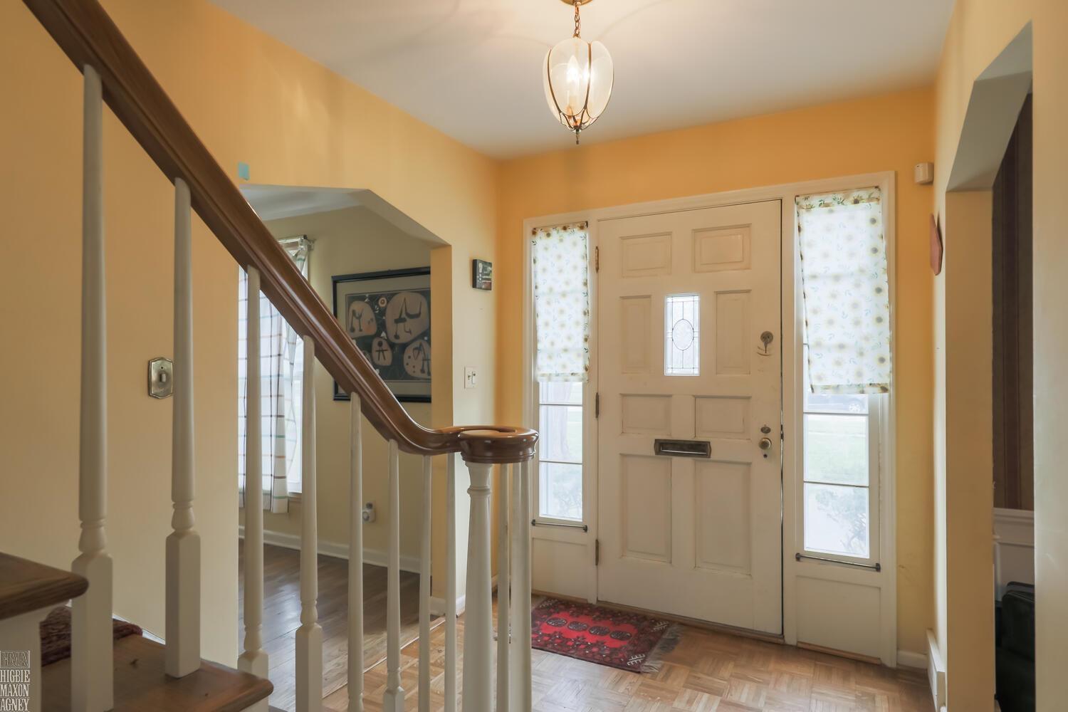 1303 Devonshire Road Grosse Pointe Park, MI 48230 - Photo 7 of 20