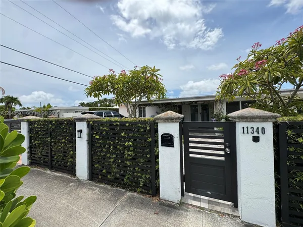 $1,750 | 11340 Southwest 41st Terrace, Miami, FL 33165