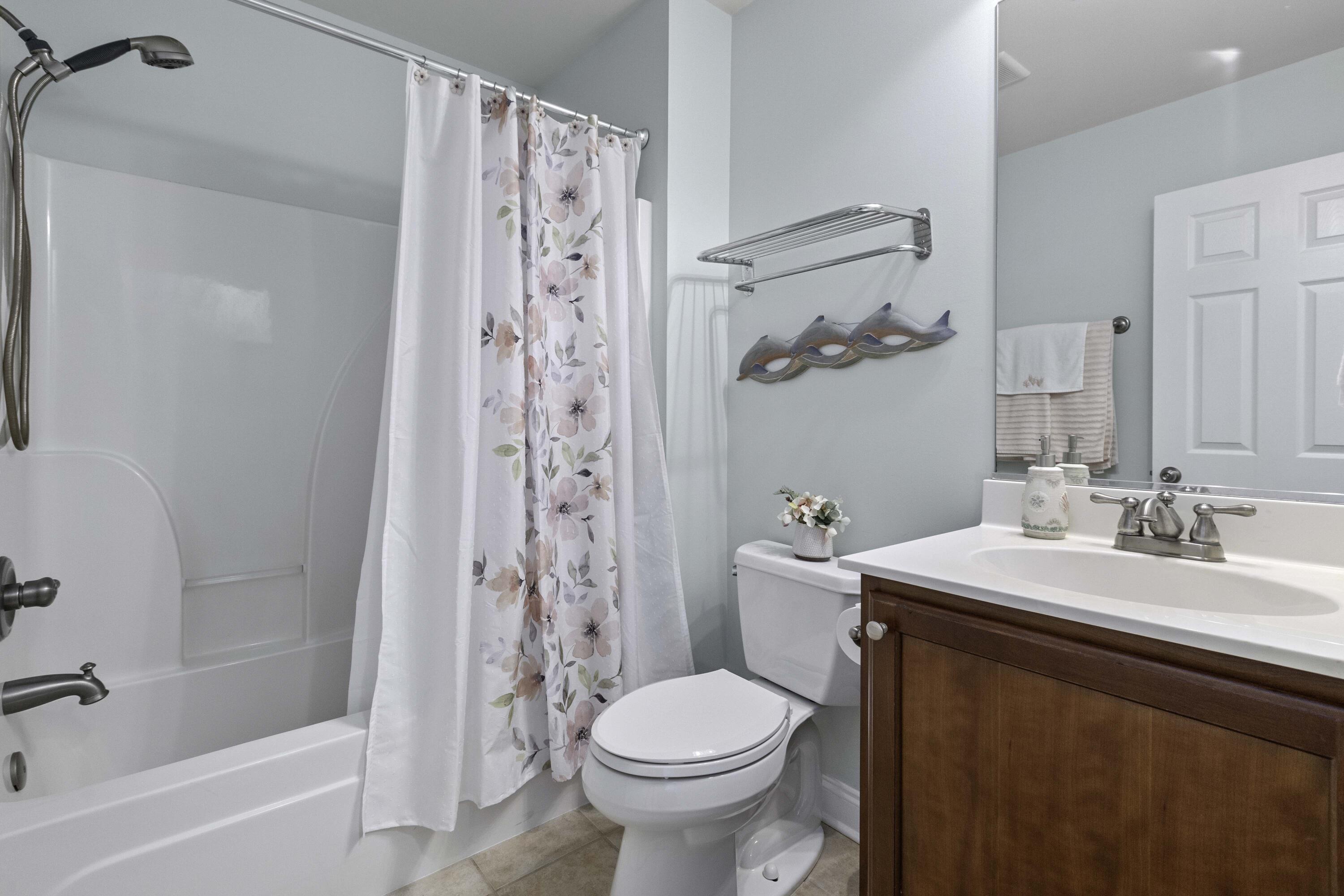 4020 Conant Road Mount Pleasant, SC 29466 - Photo 35 of 49 Full bathroom