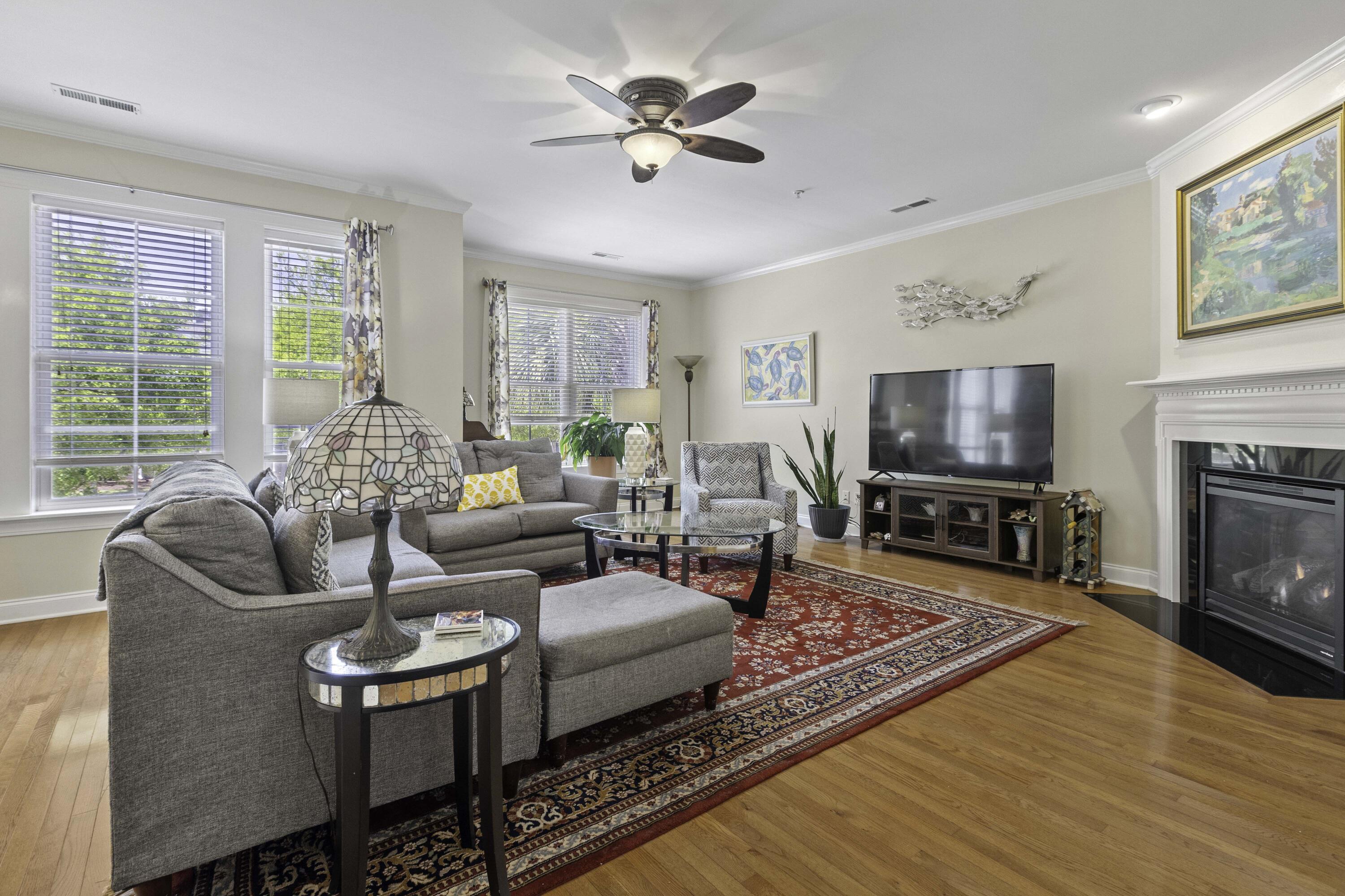 4020 Conant Road Mount Pleasant, SC 29466 - Photo 5 of 49 Living room