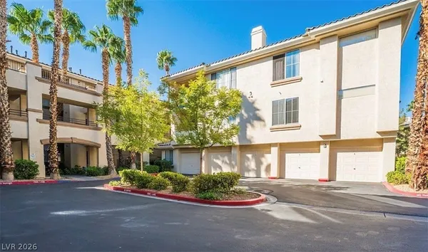 $1,500 | 7189 South Durango Drive, Unit 304, Las Vegas, NV 89113