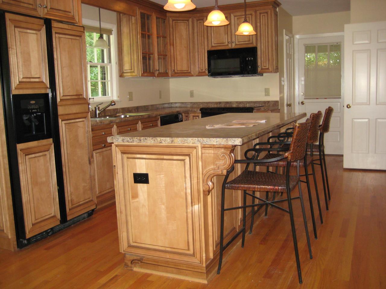 3813 Heatherton Road Southwest Roanoke, VA 24014 - Photo 4 of 7 Kitchen
